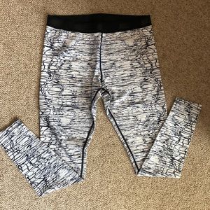Nike White and Black/Blue Print Leggings Sz L